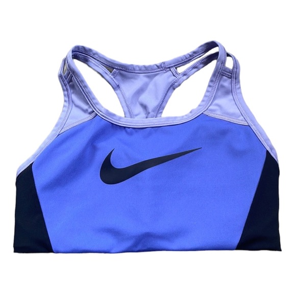 Nike Padded Strappy Back Sports Bra - Picture 2 of 6